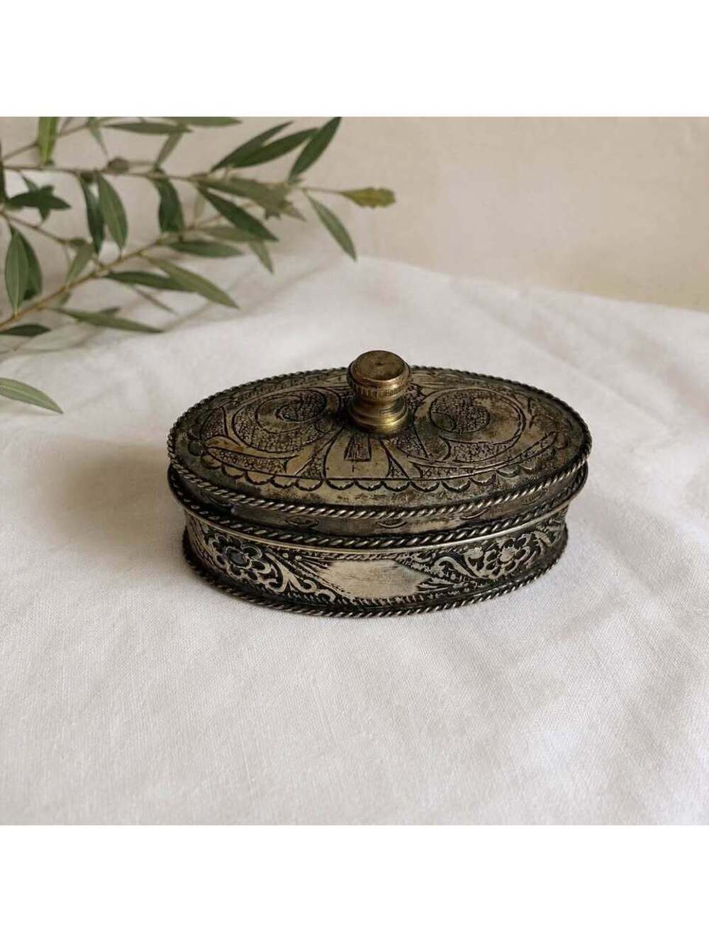 Vintage Ornate Silver Plate Oval Trinket Pill Box Floral Repousse 3 Inch